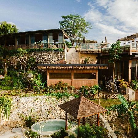 Gruen Resort Uluwatu Exterior photo